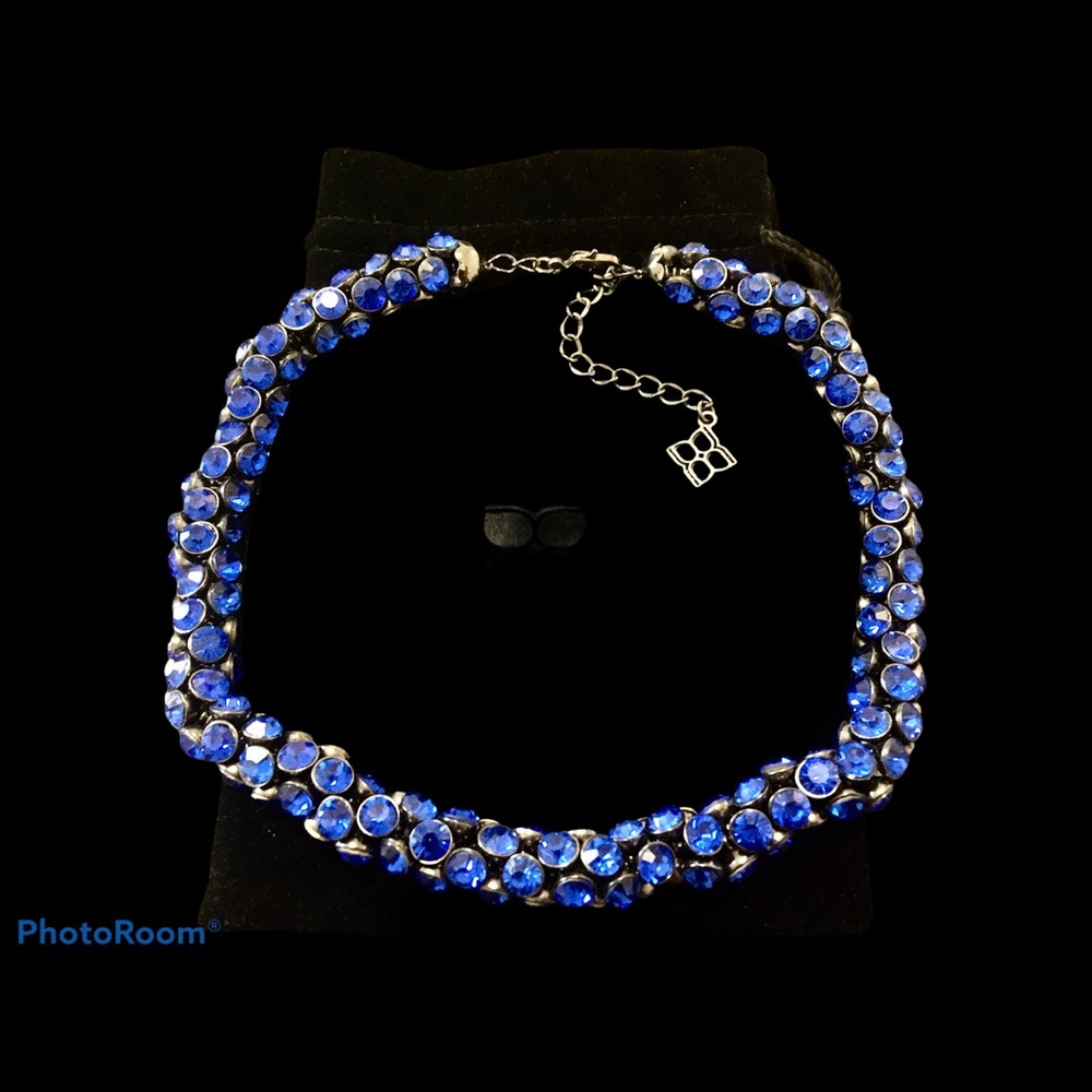 BCBGMAXAZRIA Blue Crystal Necklace